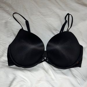 Victoria Secret Very Sexy Bombshell Push Up Bra size 32D